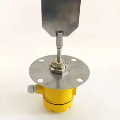 旋轉(zhuǎn)式堵煤開關(guān)SBNZX-150A、造紙廠塊狀物檢測料位開關(guān)RF961G-M22廠家